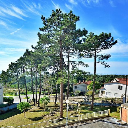 Galihost - Apartamento Con Vistas En Pedras Negras O Grove Bagian luar foto