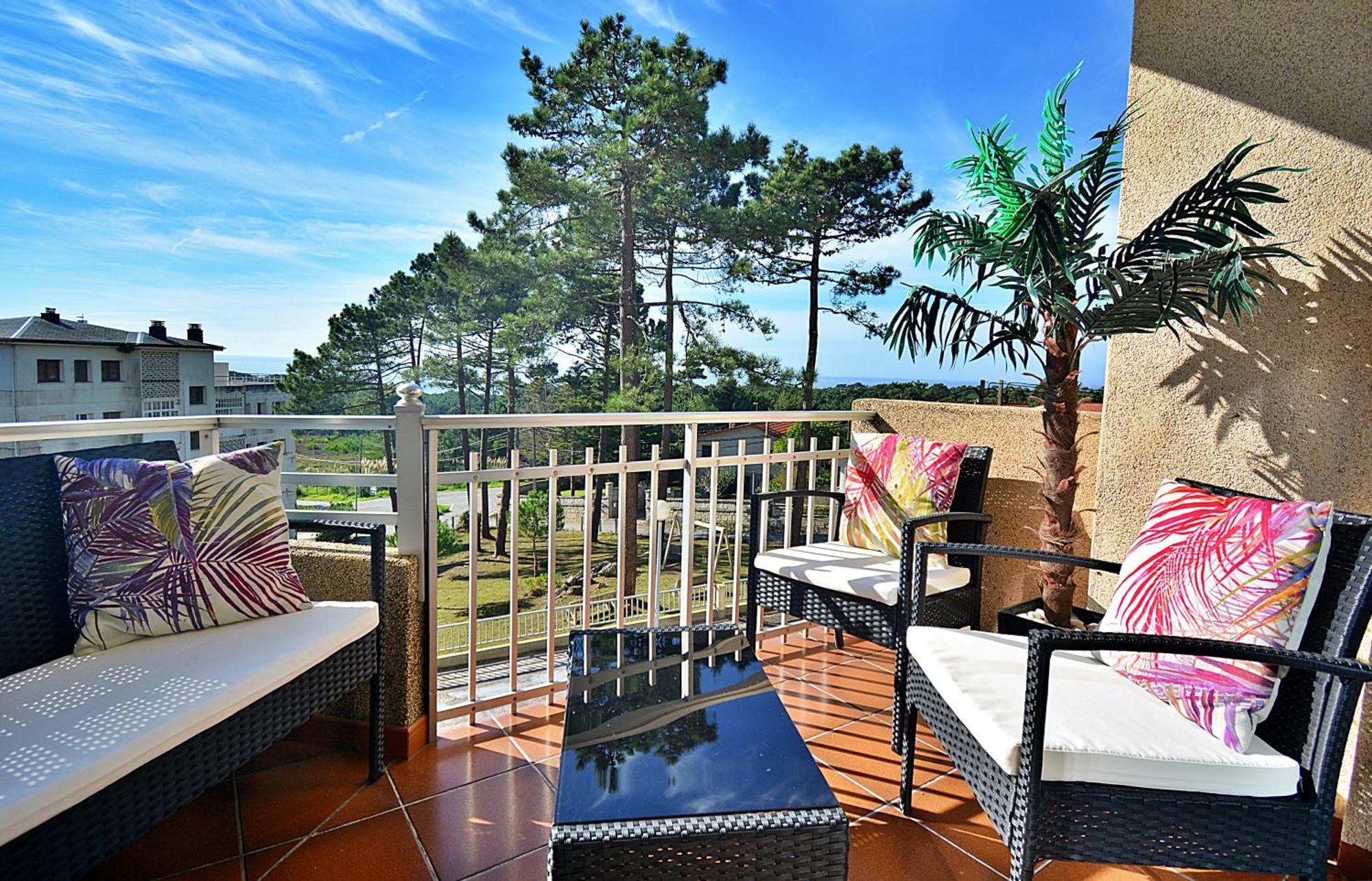 Galihost - Apartamento Con Vistas En Pedras Negras O Grove Bagian luar foto